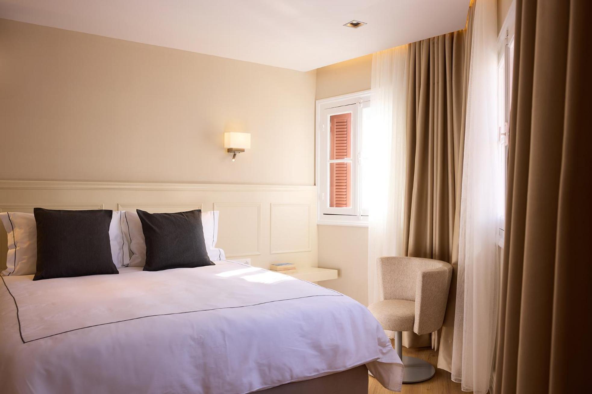 Vrachos Athens Suites Buitenkant foto