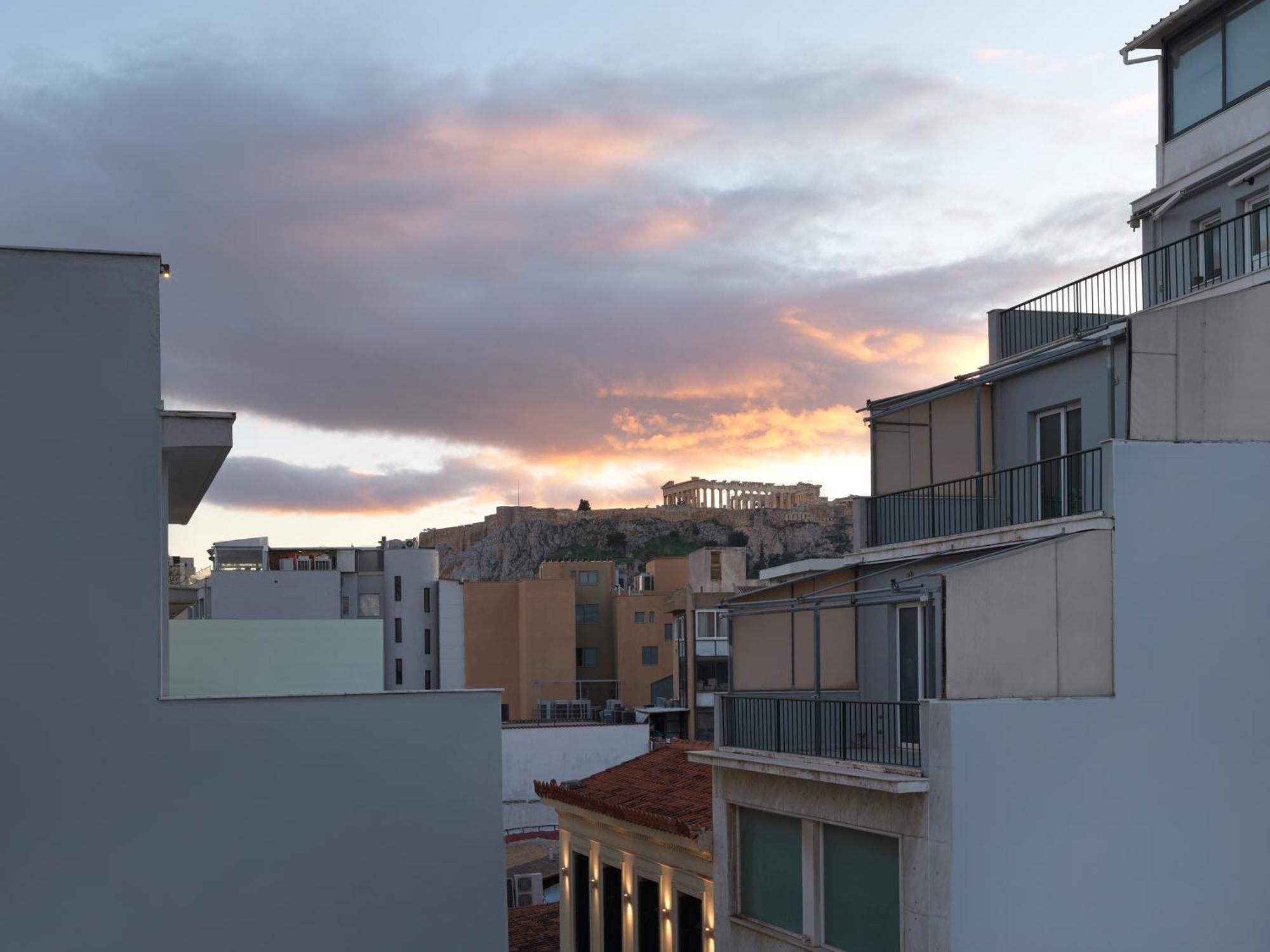 Vrachos Athens Suites Buitenkant foto
